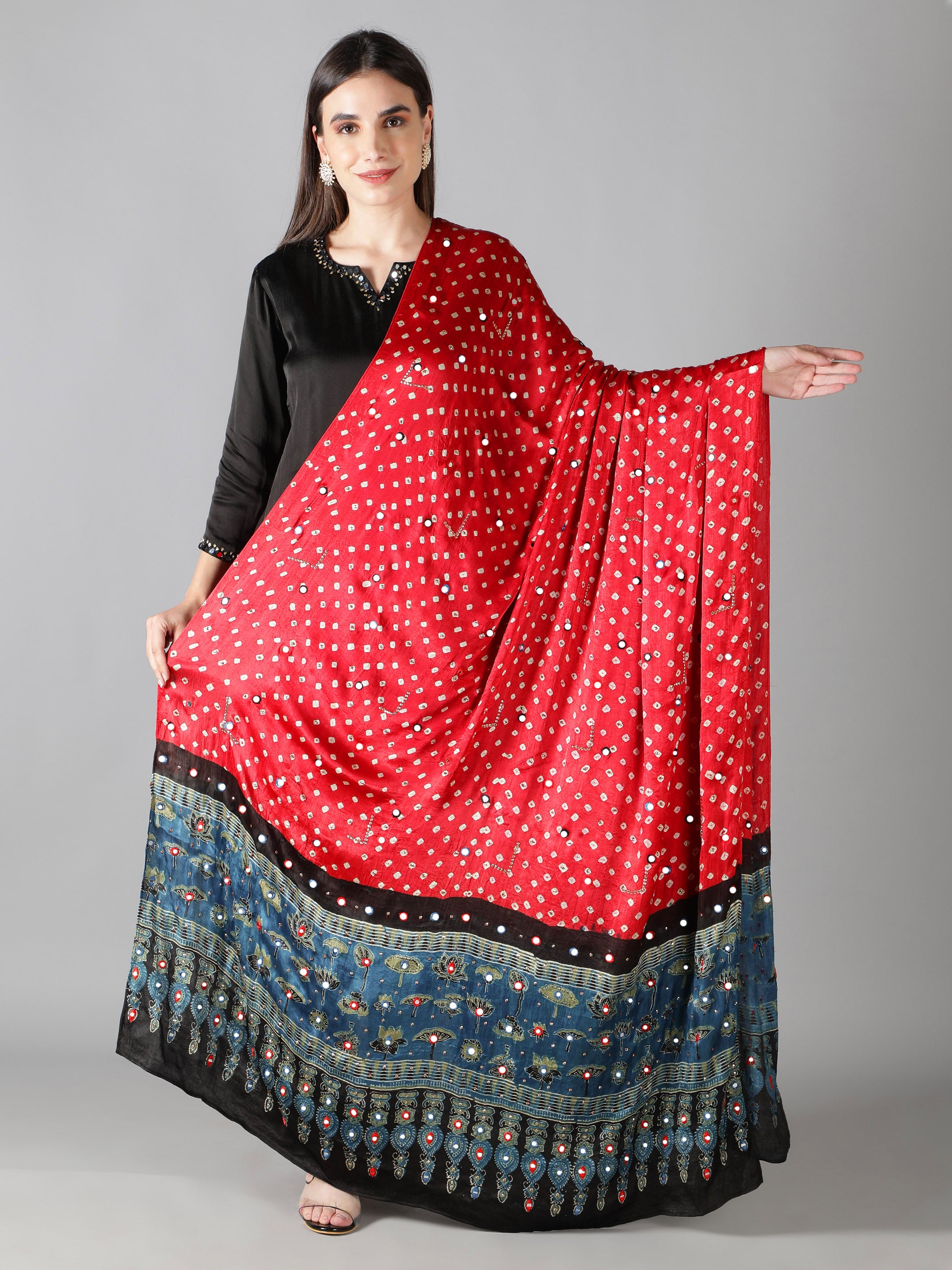 Pink Bandhej with Blue Ajrakh Pallu Dupatta