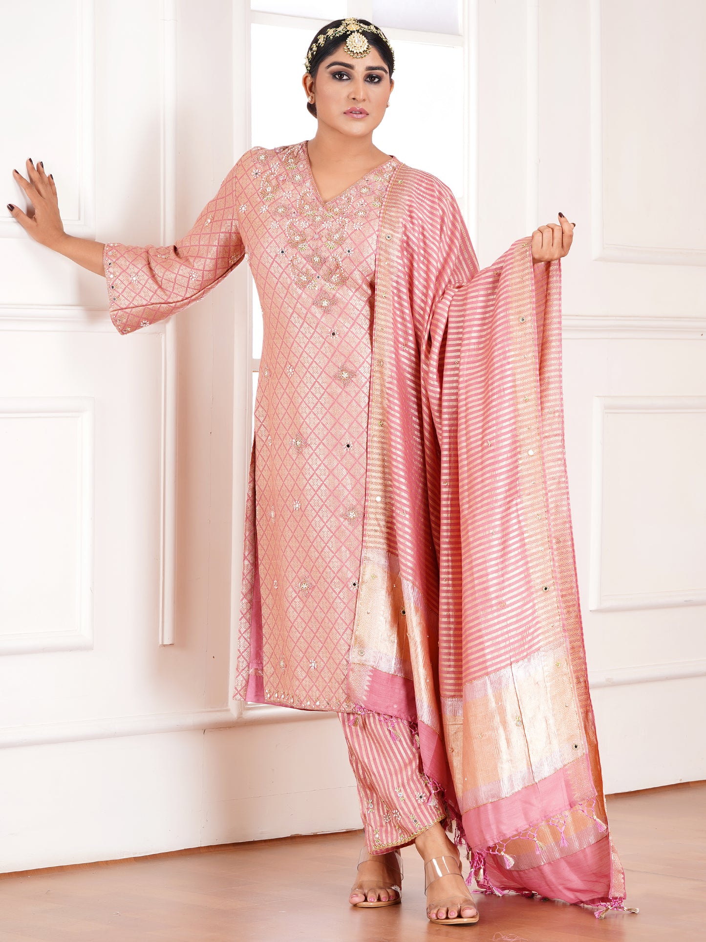 Pink Khin Khab Silk Embroidered Kurta Set