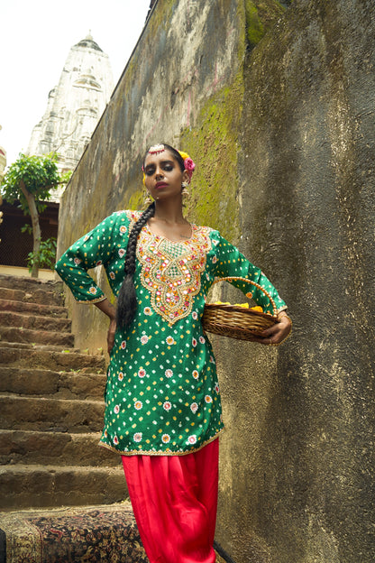 Green Scallop Kurta Set