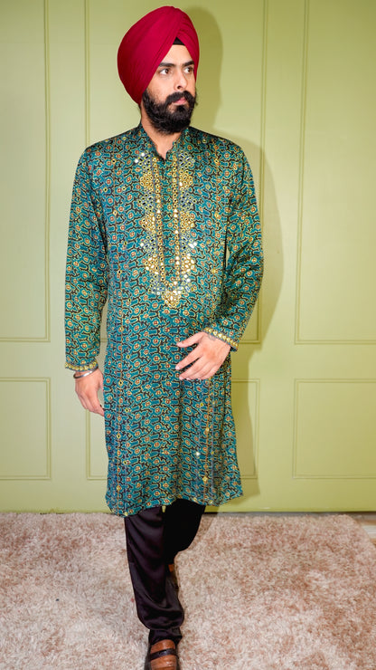 Green Abstract Kurta Set