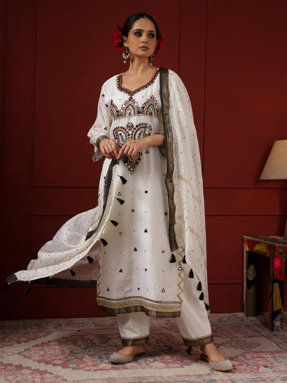 White And Black Minar Paisley Kurta Set