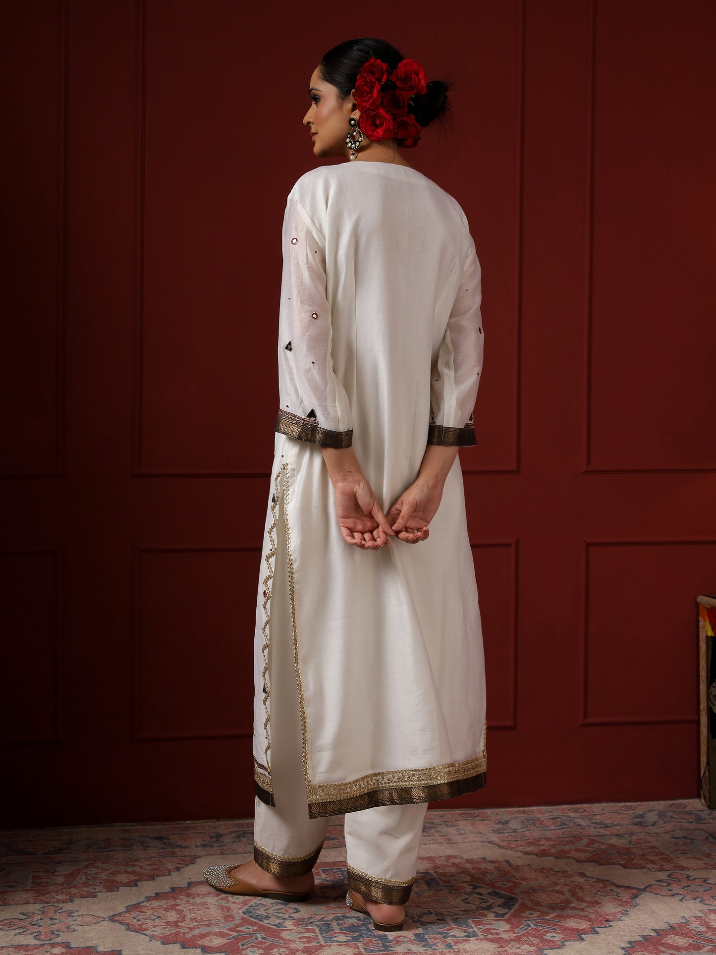 White And Black Minar Paisley Kurta Set