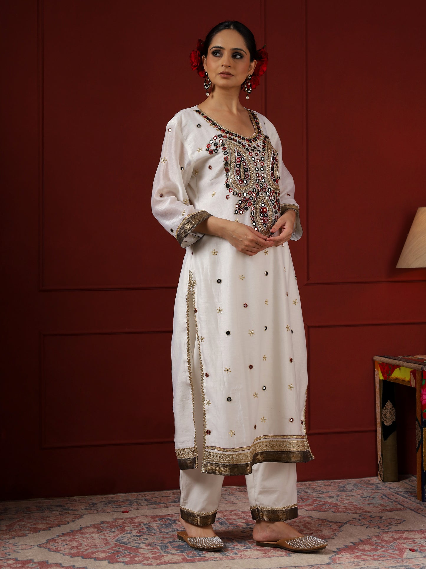 White And Black V Neck kurta set