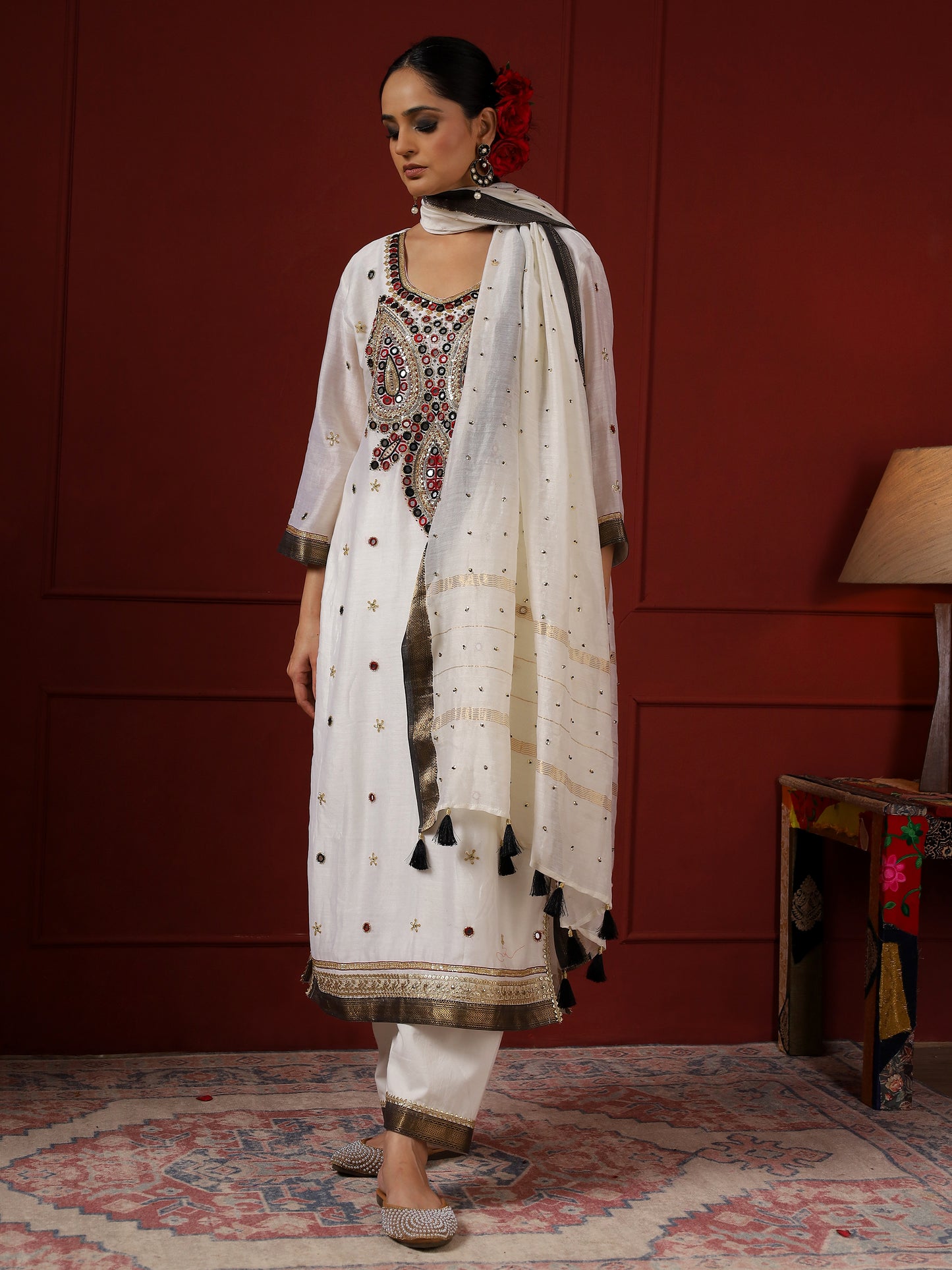 White And Black V Neck kurta set