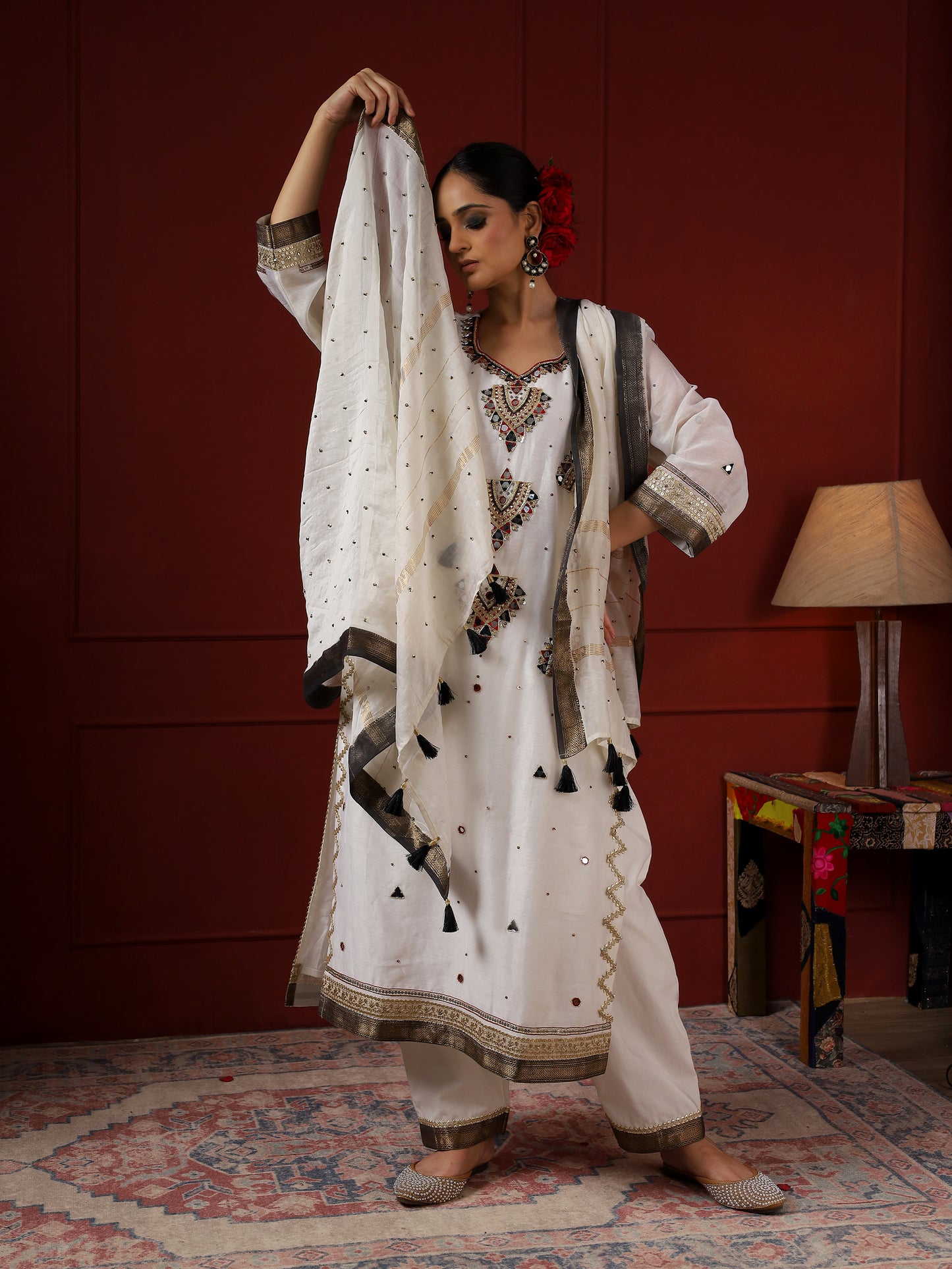 White And Black Minar Yoke Kurta Set