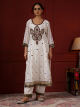 White and Black Small Paisley