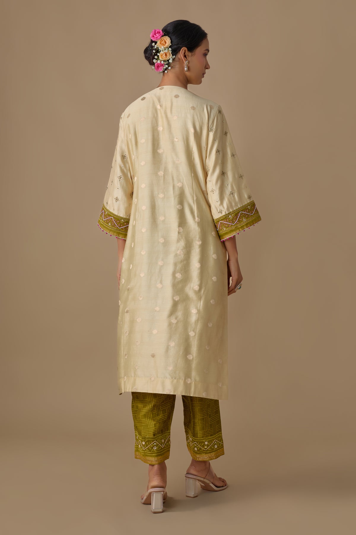 GREEN SILK HAND EMBROIDERED KURTA SET