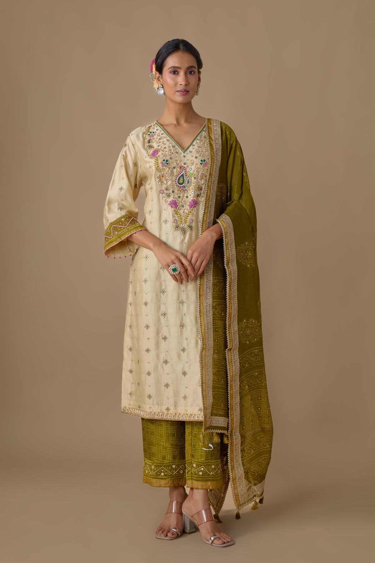 GREEN SILK HAND EMBROIDERED KURTA SET