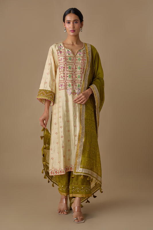 GREEN HAND EMBROIDERED SILK KURTA SET