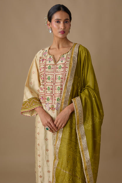 GREEN HAND EMBROIDERED SILK KURTA SET